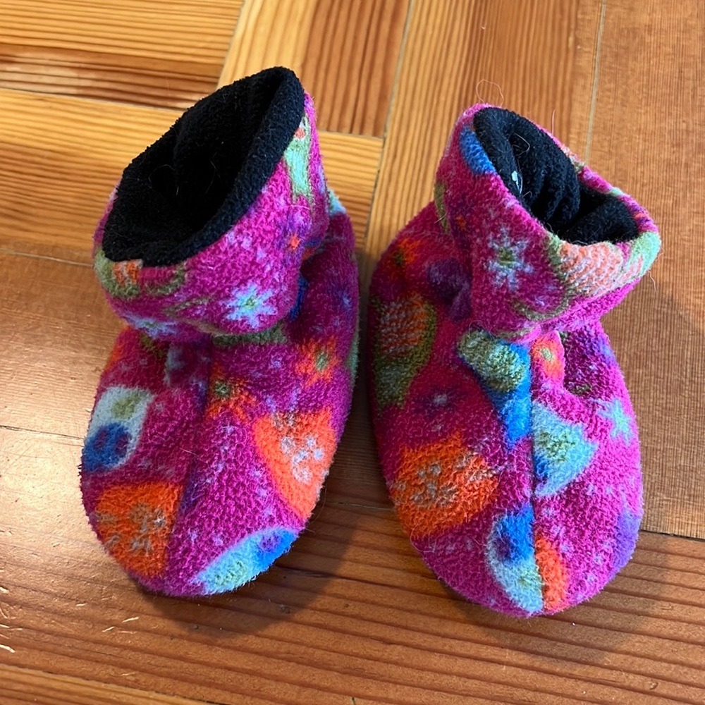 Acorn Slippers- 12-18 months
